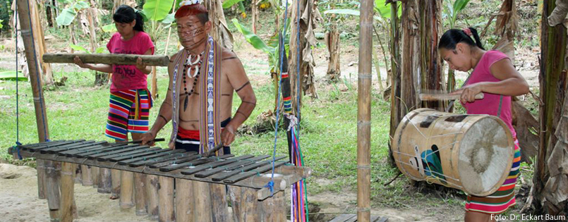 Tsáchillas, ein indigenes Volk in Ecuador